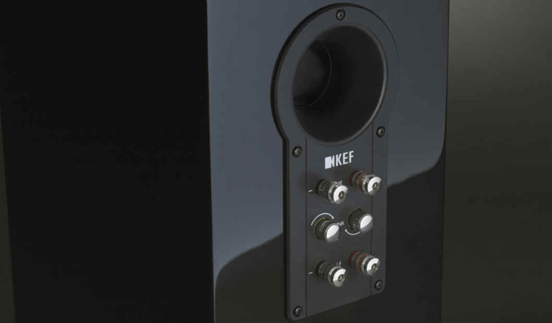 RECENZEKEF702